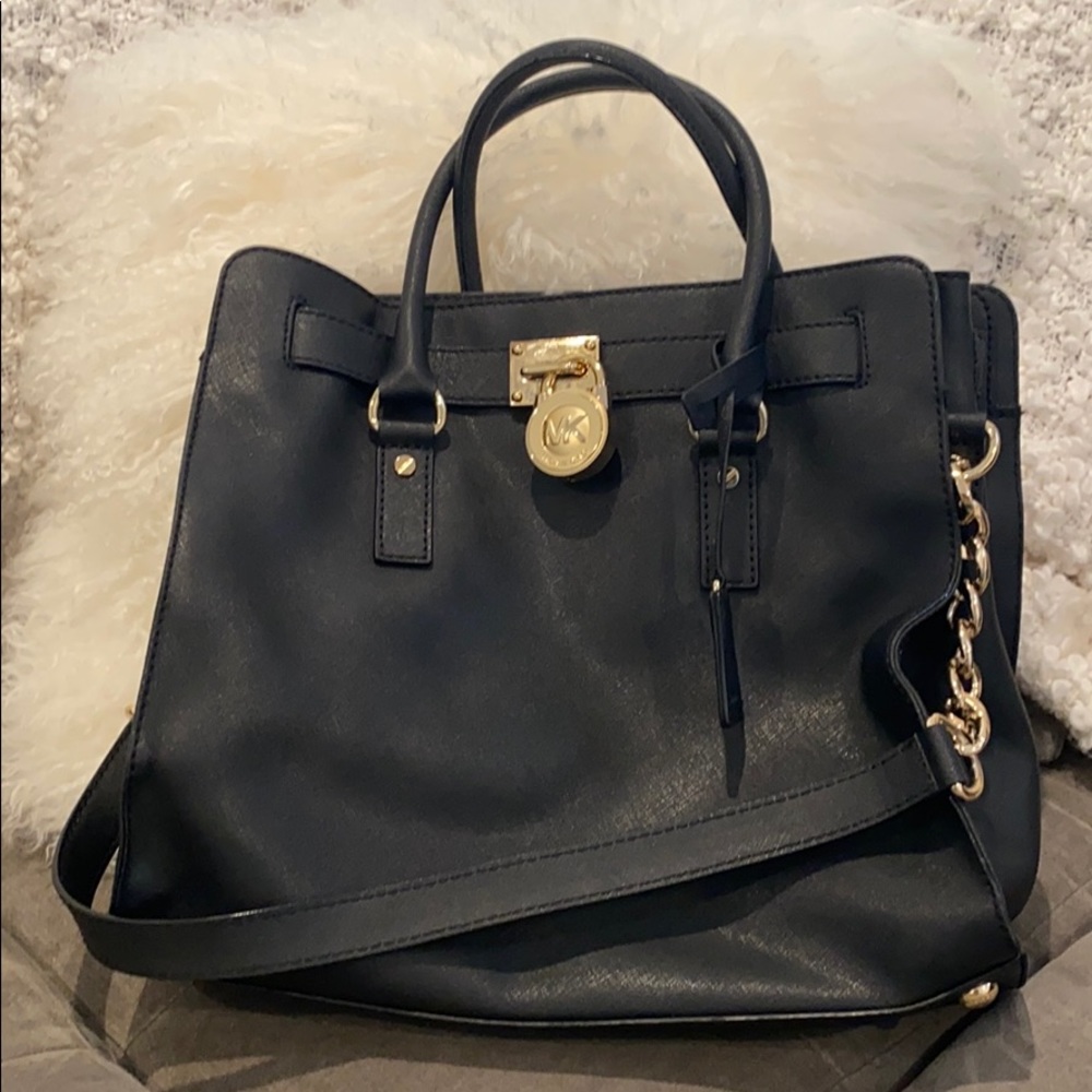 Michael Kors Hamilton Hobo Large